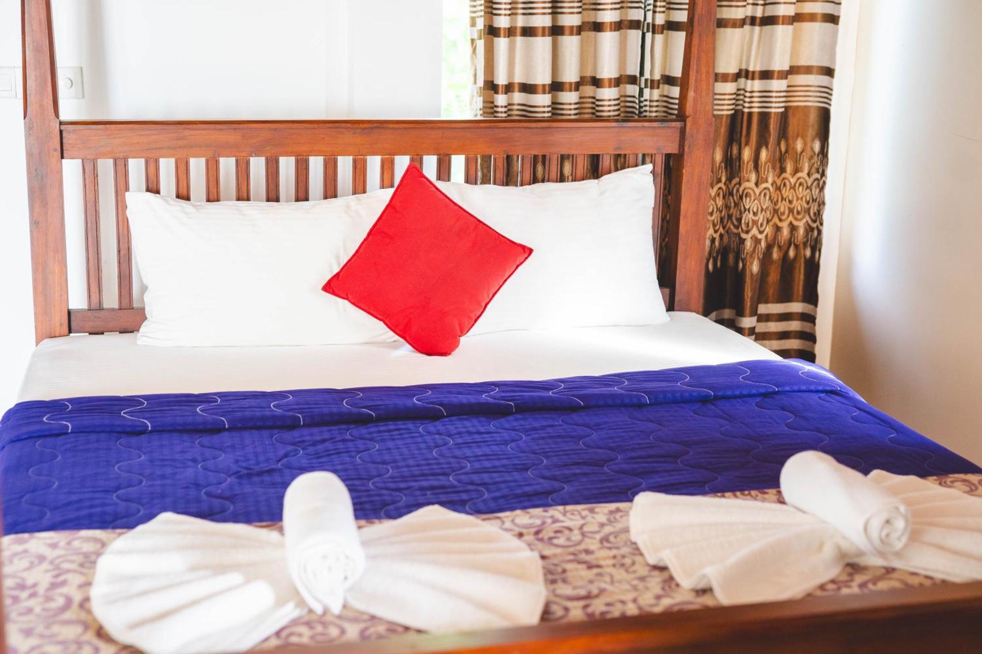 Harmony Beach Resort แทนกาลเล ภายนอก รูปภาพ